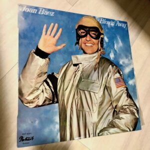 Joan Baez: “Blowin’ away” (1977)
