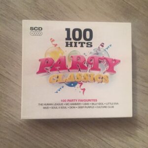 Varios: “Party classics. 100 party favourites” (2012)