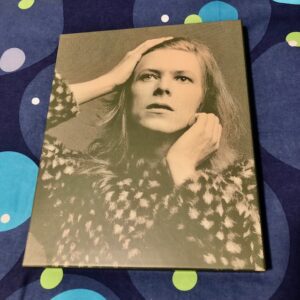 David Bowie: “Divine symmetry” (2022)