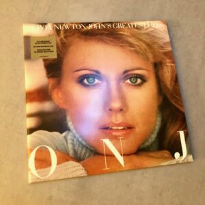 Olivia Newton-John: “ONJ’s Greatest hits” (1977, 2022)