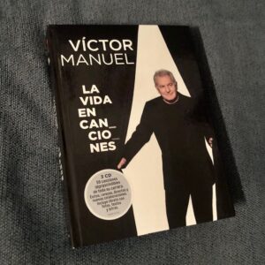 Víctor Manuel: “La vida en canciones” (2022)