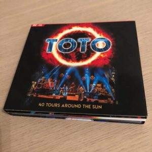 Toto: “40 tours around the sun” (2019)