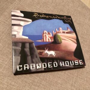 Crowded House: “Dreamers are waiting” (2021)